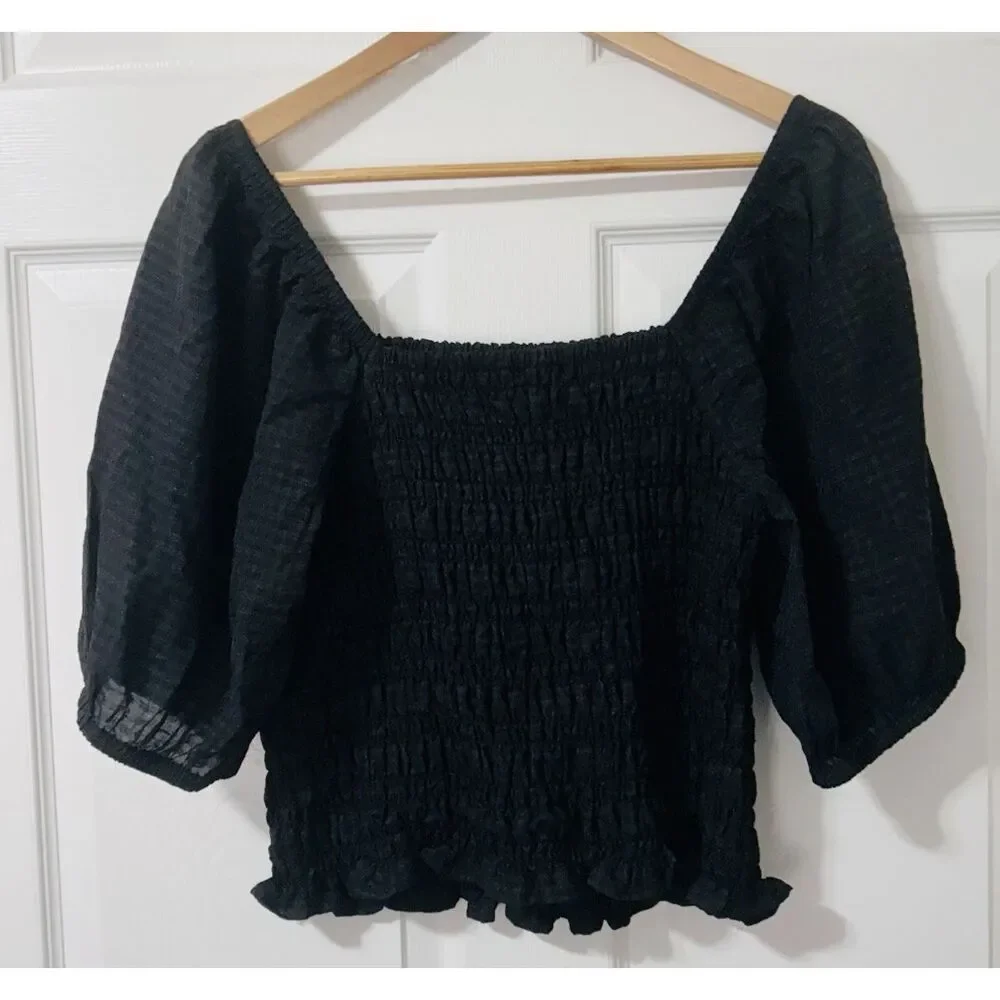 Old Navy Women's Large Black Smocked Front Puffy Sleeves Shirt